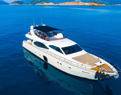 FERRETTI 780
